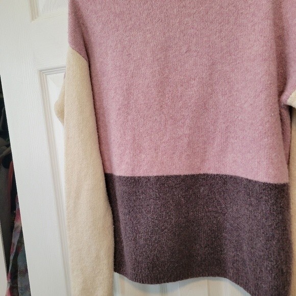 C&C California Pink & Cream Colorblock Mock Neck Wool Blend Sweater Size Medium - Picture 3 of 7